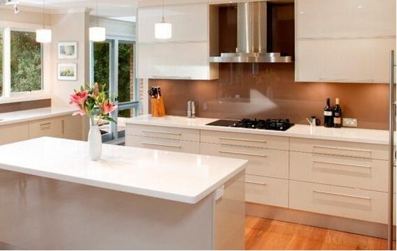 廚房里櫥柜怎么清潔和保養(yǎng)？