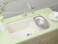 廚房水槽的材質該怎么選，看完這篇就知道了