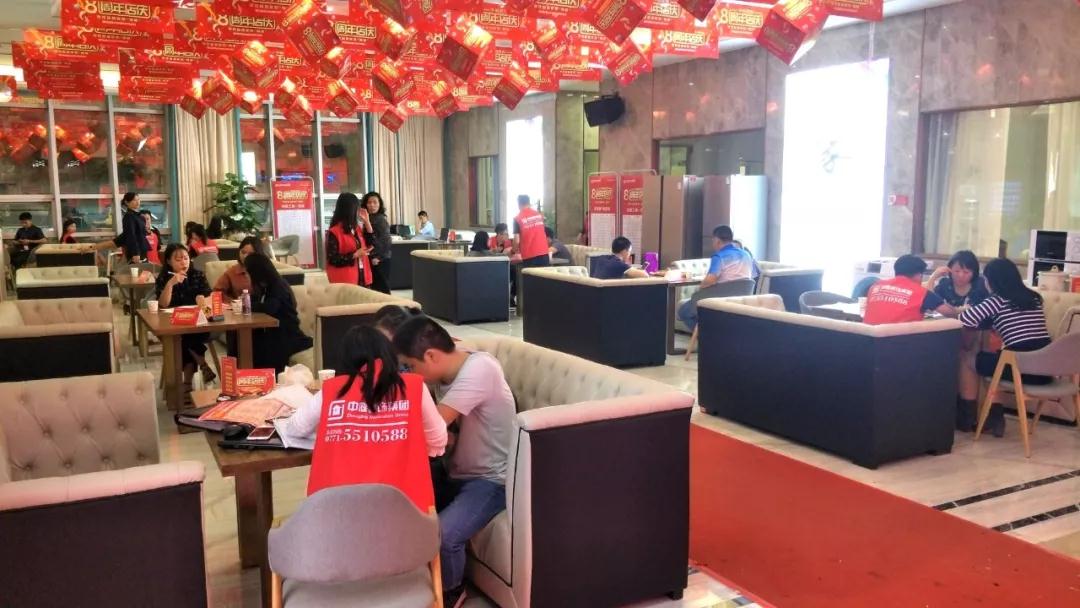 這家公司居然這么火爆，是什么吸引了他們?